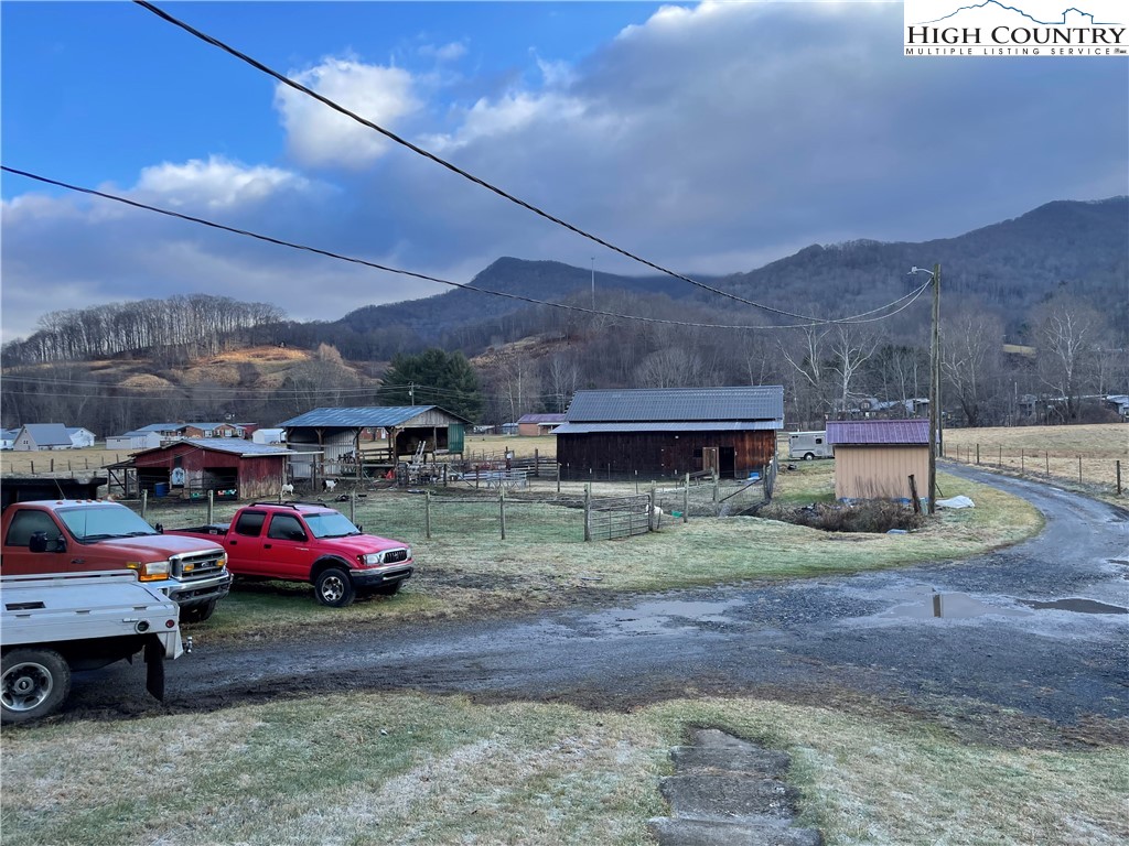 906 3 Top Road Creston, NC 28615 - Photo 36 of 37 Gallery Image 36
