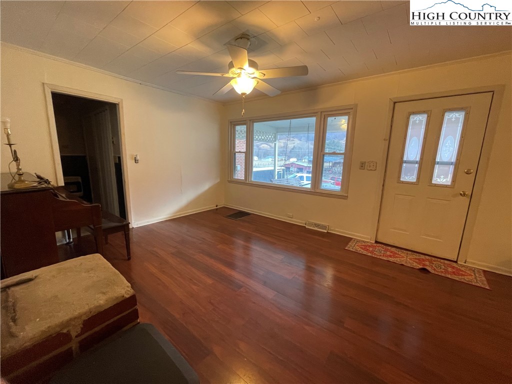 906 3 Top Road Creston, NC 28615 - Photo 4 of 37 Gallery Image 4