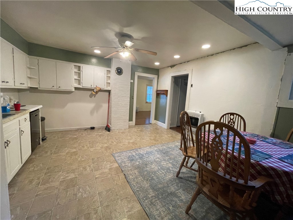 906 3 Top Road Creston, NC 28615 - Photo 7 of 37 Gallery Image 7