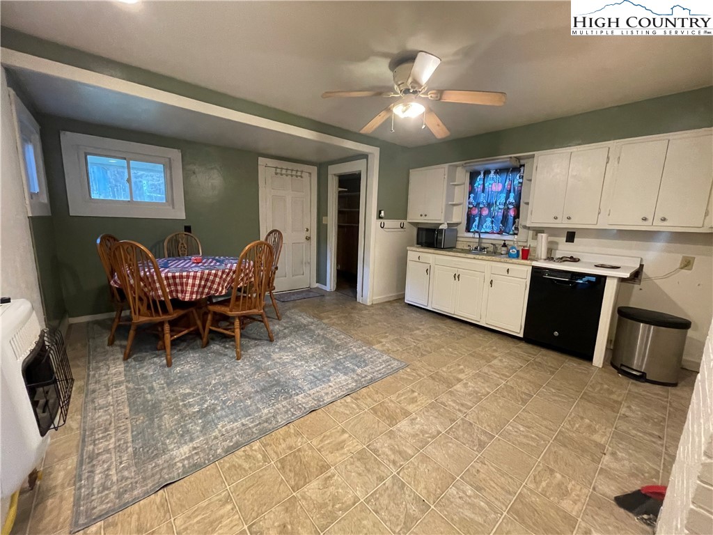 906 3 Top Road Creston, NC 28615 - Photo 8 of 37 Gallery Image 8