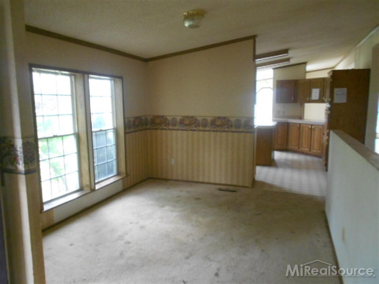 7396 Drexler Road St. Clair, MI 48079 - Photo 14 of 16 31169251-13.JPG