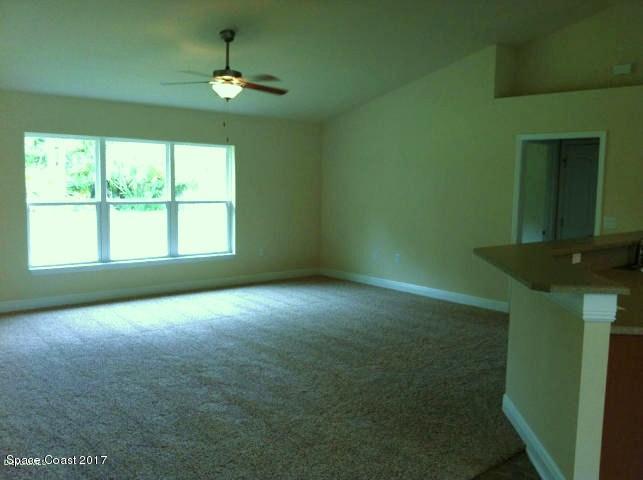455 Tonklin Road Southwest Palm Bay, FL 32908 - Photo 7 of 10 1540 Family