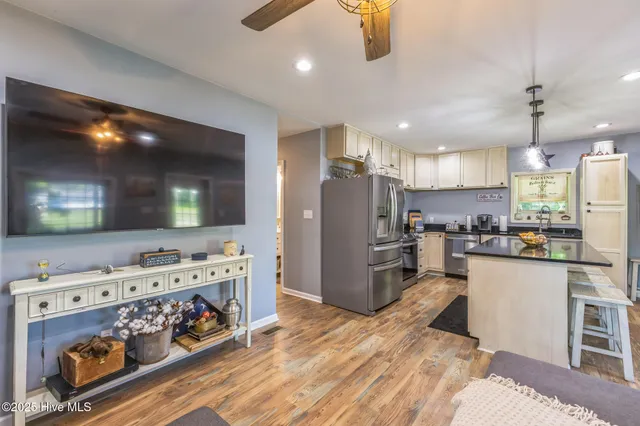 $210,000 | 217 Easton Street, Roanoke Rapids, NC 27870