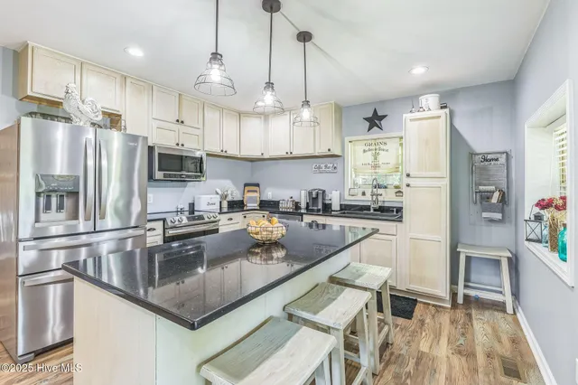 $210,000 | 217 Easton Street, Roanoke Rapids, NC 27870