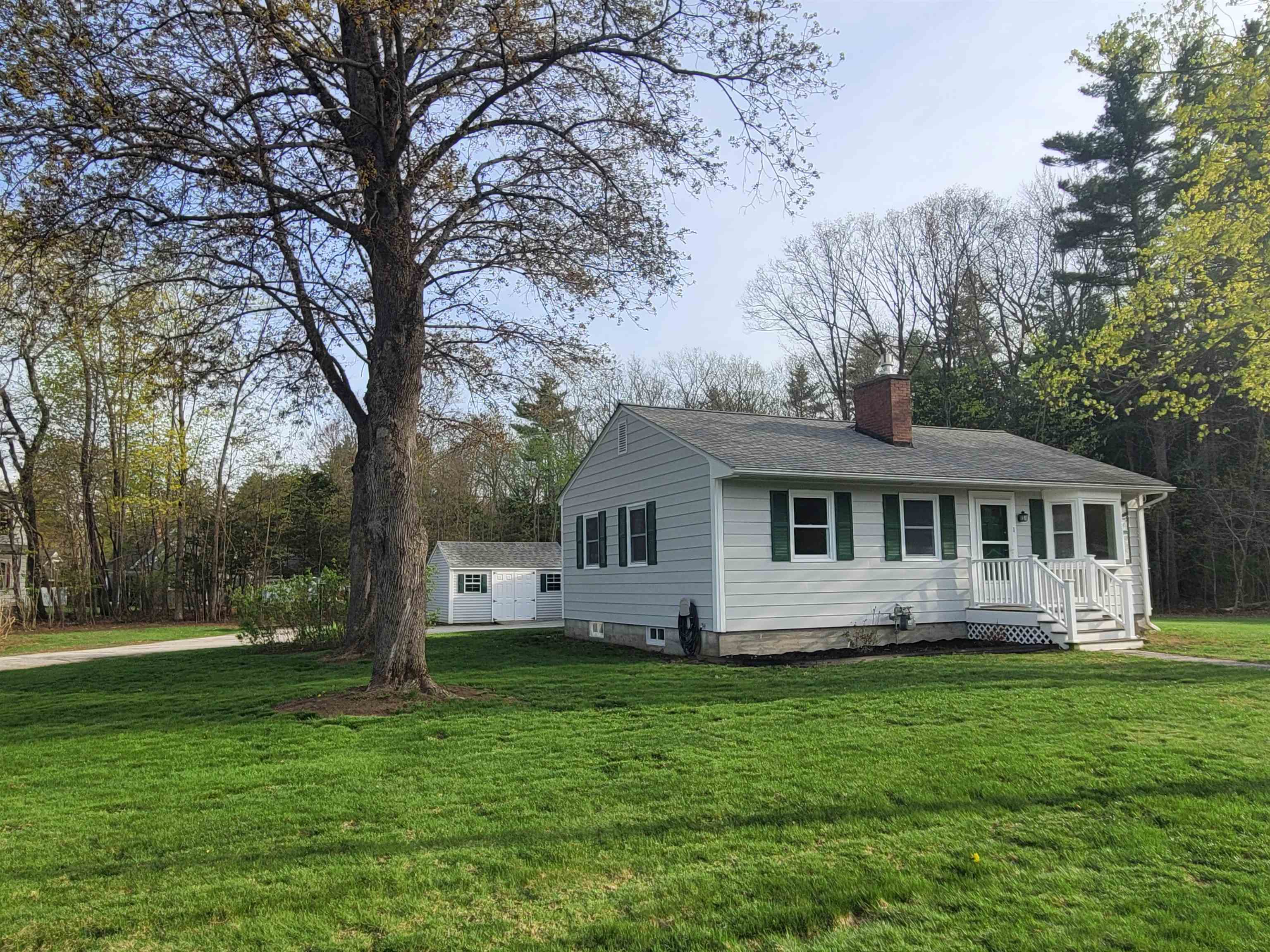 11 Rundlett Street Concord, NH 03301 - Photo 1 of 28 Gallery Image 1