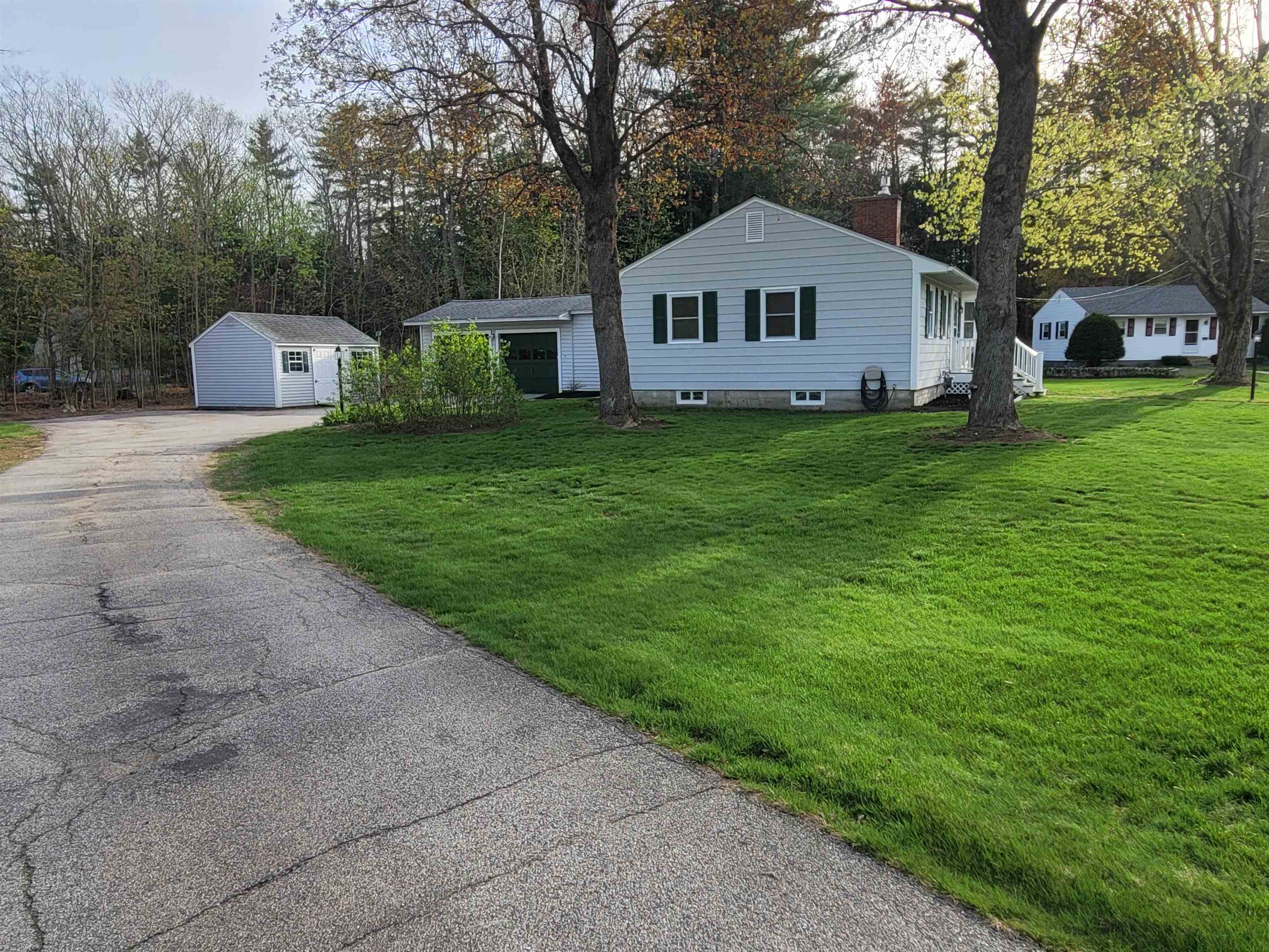 11 Rundlett Street Concord, NH 03301 - Photo 2 of 28 Gallery Image 2