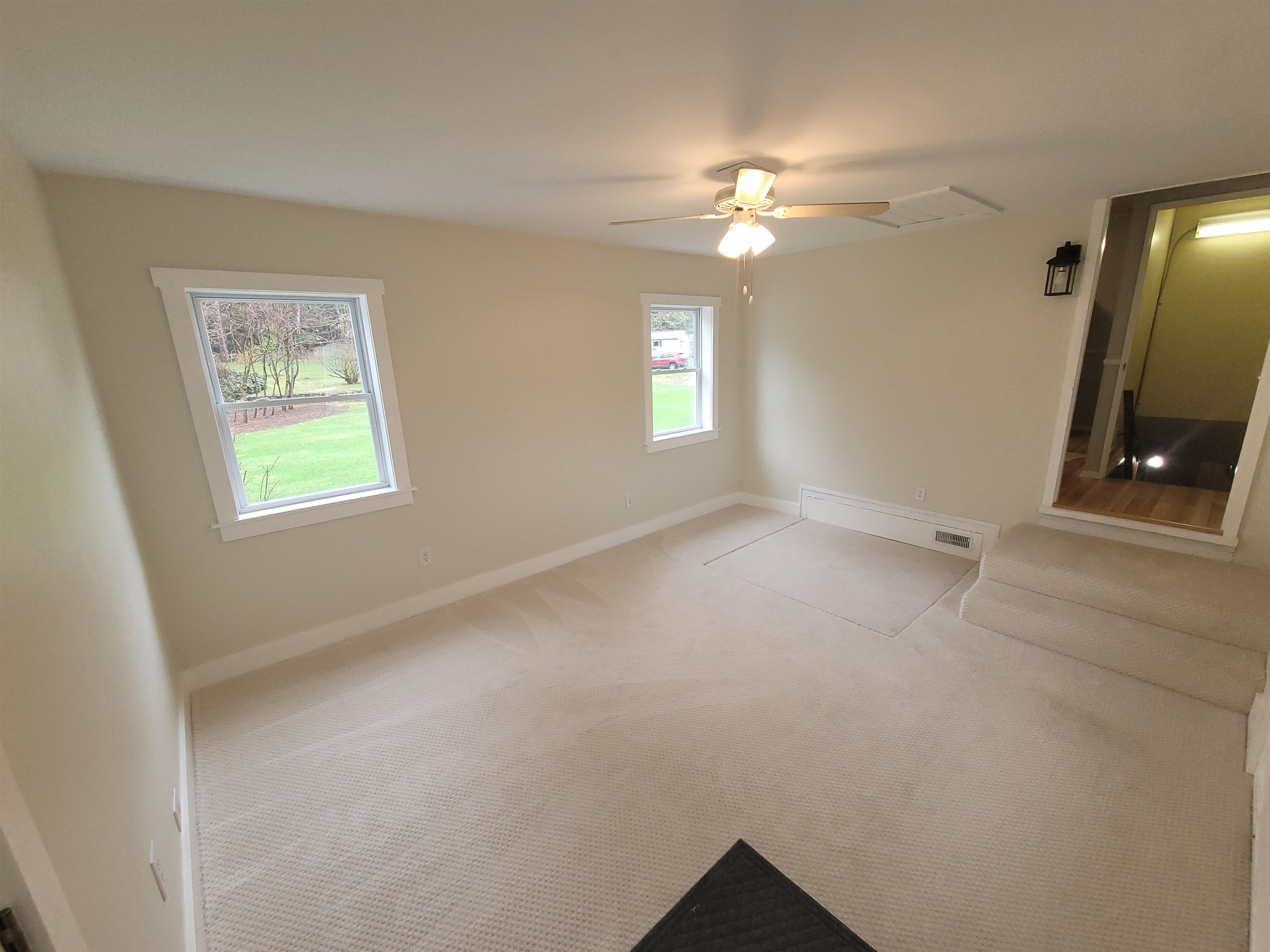 11 Rundlett Street Concord, NH 03301 - Photo 5 of 28 Gallery Image 5