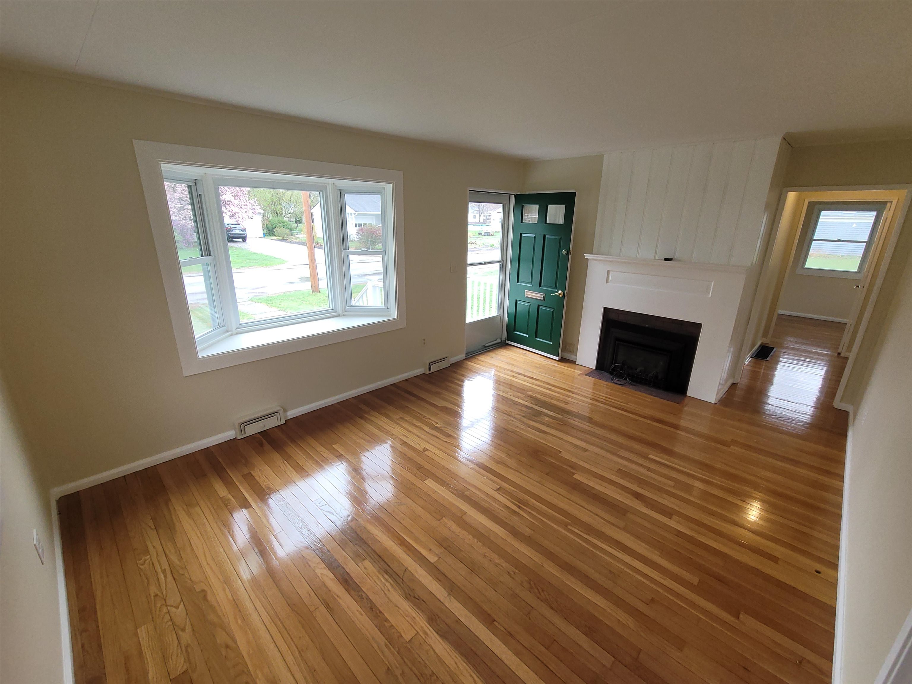 11 Rundlett Street Concord, NH 03301 - Photo 9 of 28 Gallery Image 9