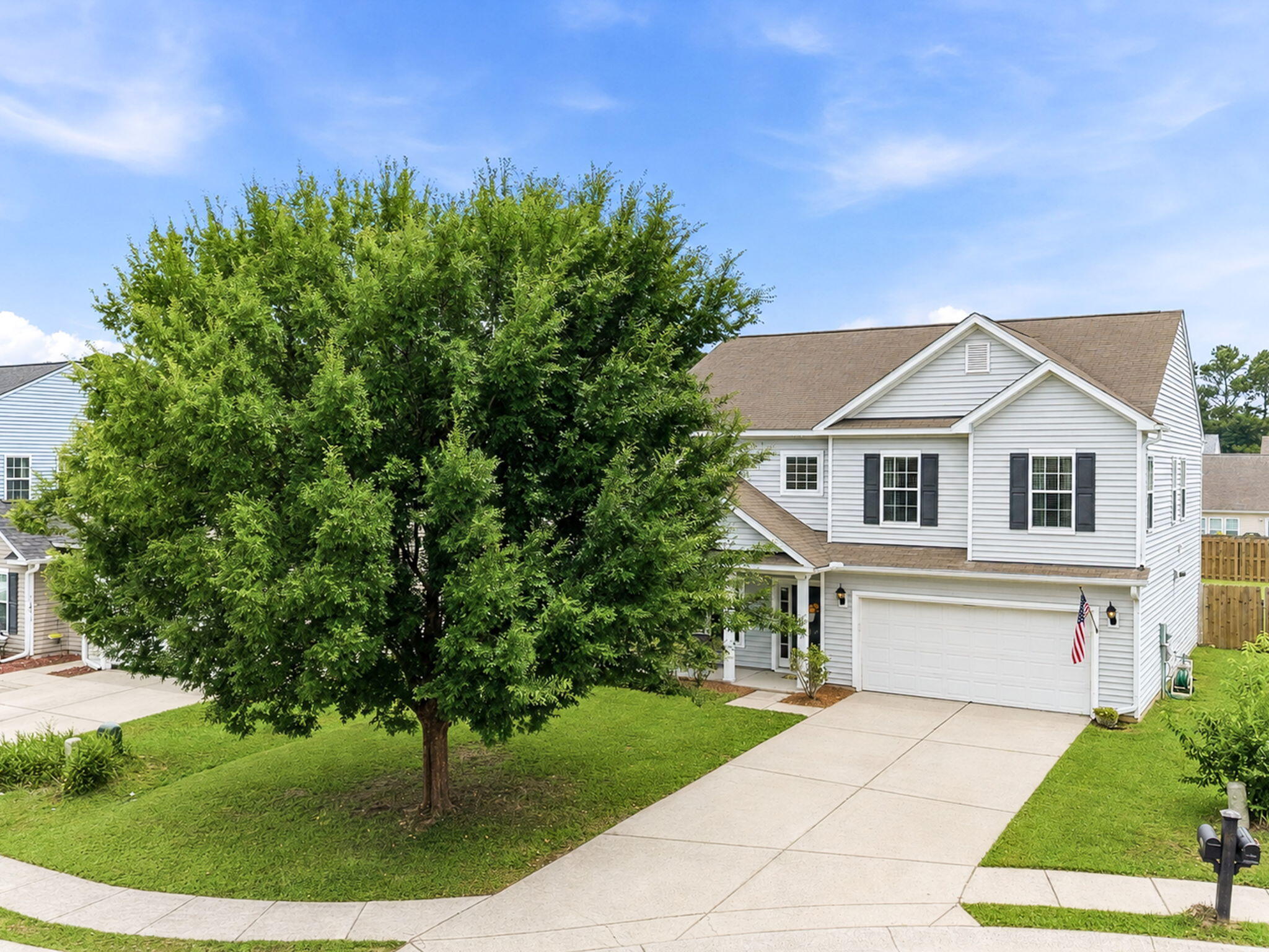 8017 Henderson Road Summerville, SC 29483 - Photo 4 of 58 3-web-or-mls-8017_001