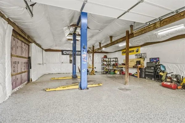 $700,000 | 12425 Northern Avenue, Liberty, MO 64068