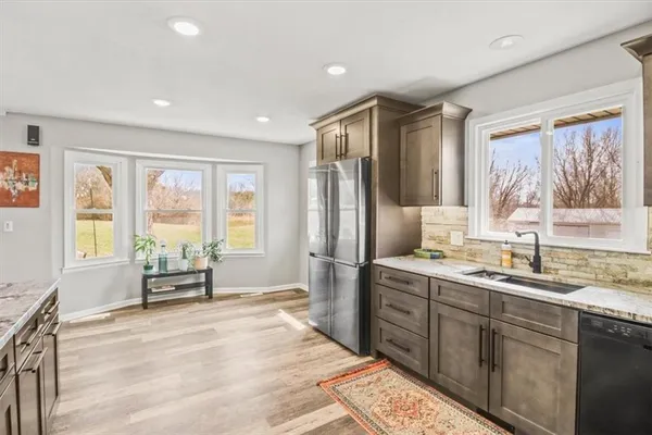 $700,000 | 12425 Northern Avenue, Liberty, MO 64068