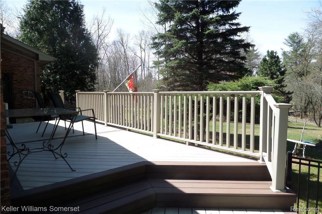 200 Gilmour Road Leonard, MI 48367 - Photo 30 of 32 SAM_0927.JPG