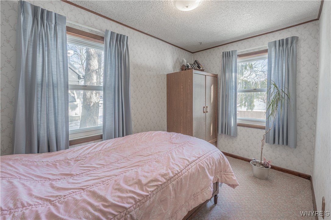 6107 Shawnee Road Wheatfield, NY 14132 - Photo 15 of 48