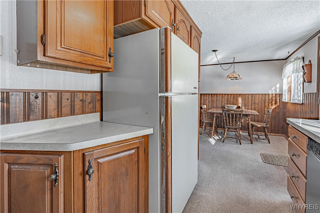 6107 Shawnee Road Wheatfield, NY 14132 - Photo 34 of 48