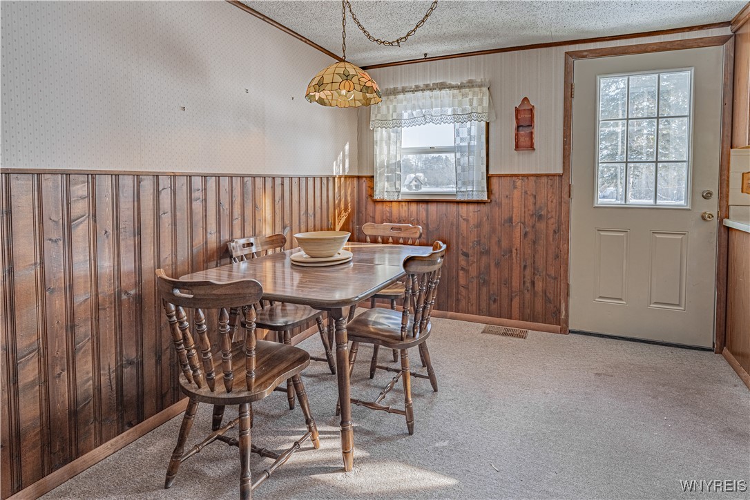 6107 Shawnee Road Wheatfield, NY 14132 - Photo 35 of 48