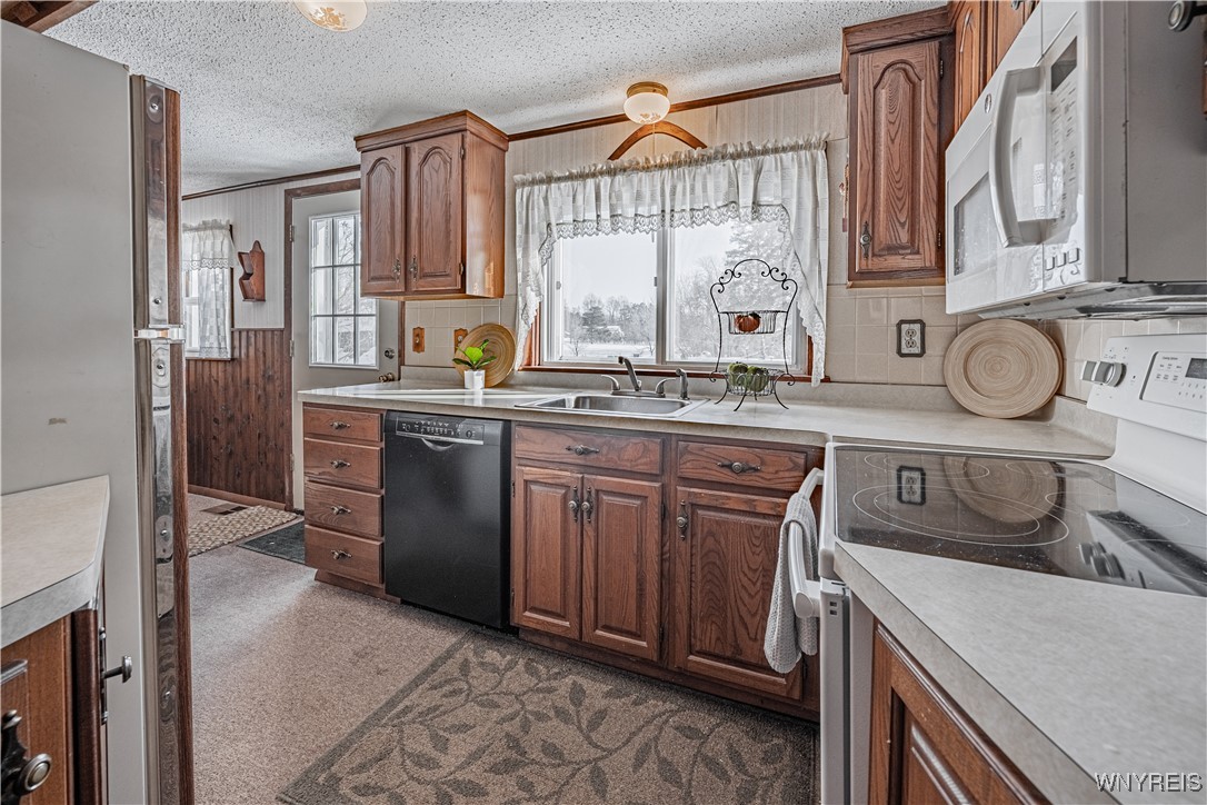 6107 Shawnee Road Wheatfield, NY 14132 - Photo 39 of 48