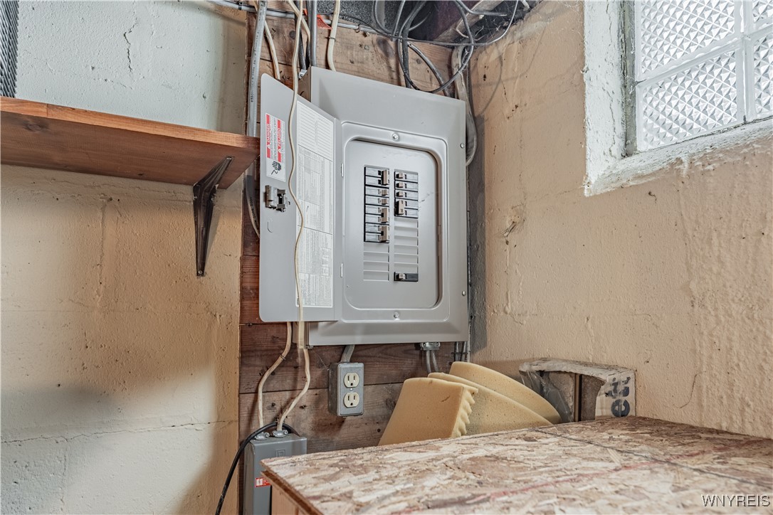 6107 Shawnee Road Wheatfield, NY 14132 - Photo 41 of 48