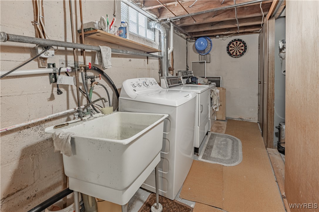 6107 Shawnee Road Wheatfield, NY 14132 - Photo 42 of 48