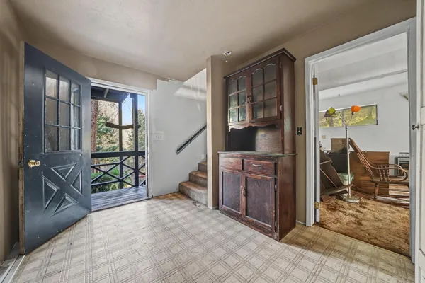 a view of an entryway