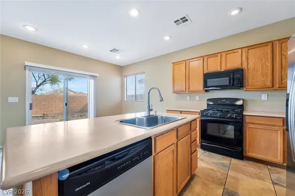 $2,000 | 9224 Placer Bullion Avenue, Las Vegas, NV 89178