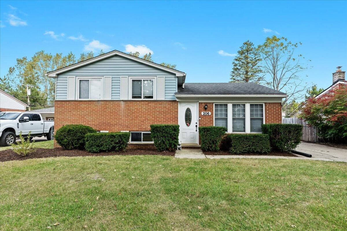 206 Harvard South Lyon, MI 48178 - Photo 1 of 25 01-1