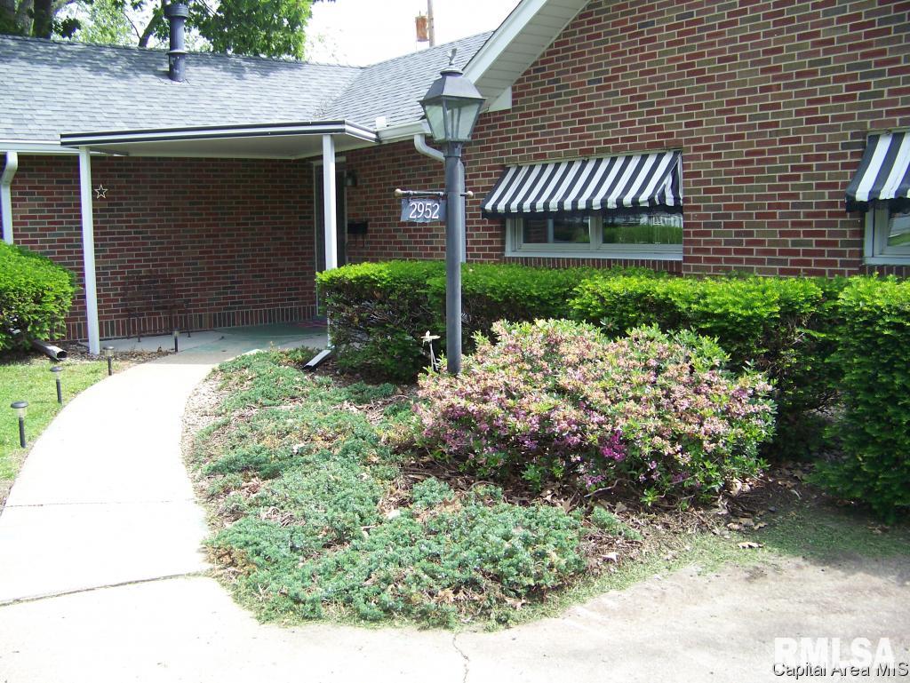 2952 South 5th Street Springfield, IL 62703 - Photo 3 of 28