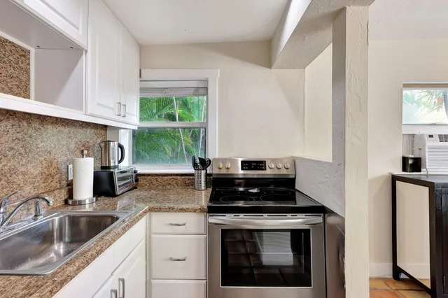 $2,199,000 | 516-520 34th Street, West Palm Beach, FL 33407