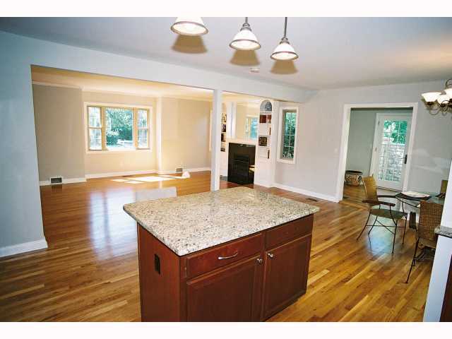 2656 Coventry Road Columbus, OH 43221 - Photo 10 of 18