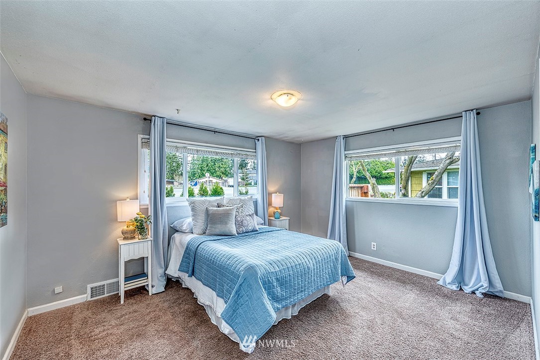 612 Edmonds Way Edmonds, WA 98020 - Photo 13 of 14 Gallery Image 13