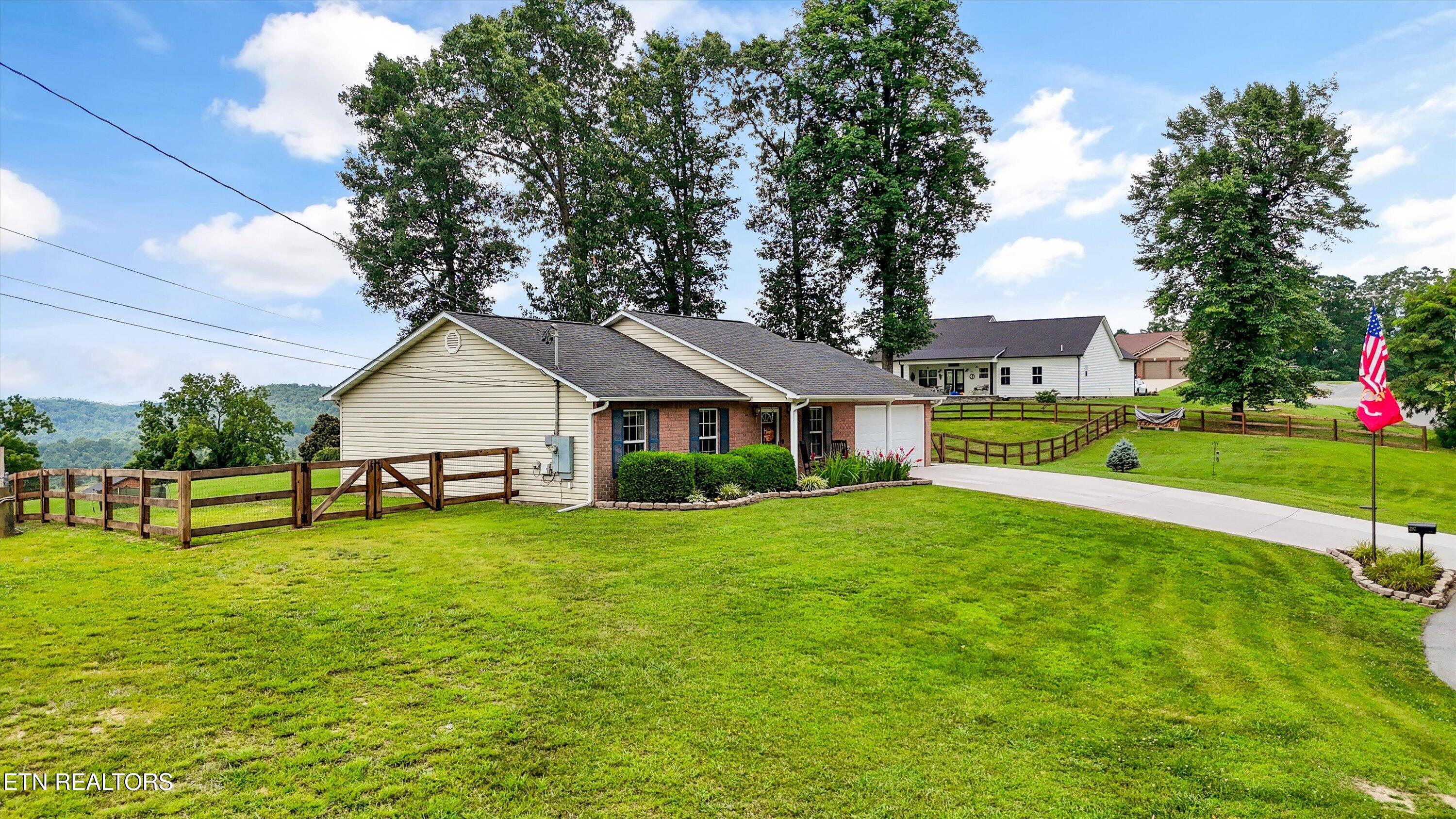 297 Booker Road Maynardville, TN 37807 - Photo 4 of 29 04-297 Booker Rd27
