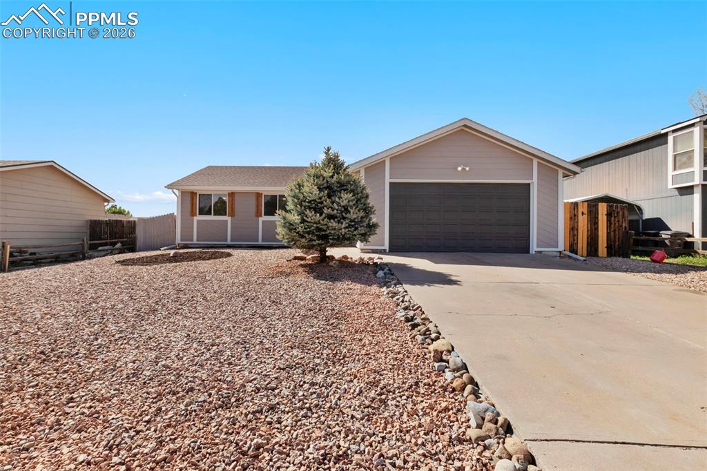 961 Candlestar Loop South Fountain, CO 80817 - Photo 2 of 32