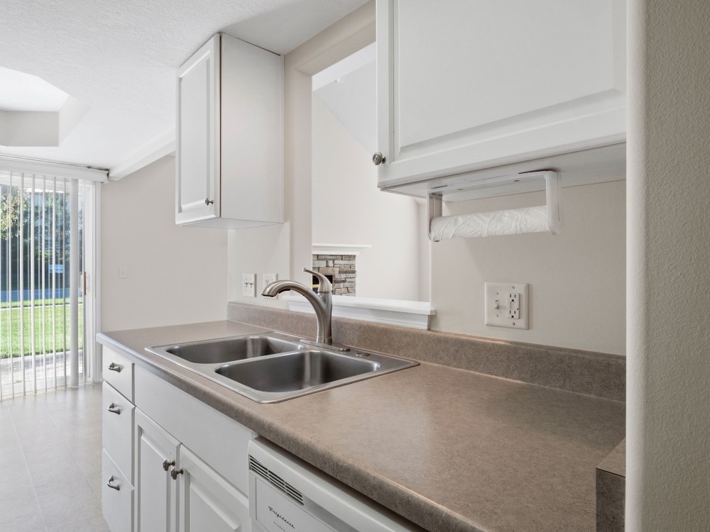 10123 Oak Trail Road Fort Wayne, IN 46825 - Photo 14 of 25