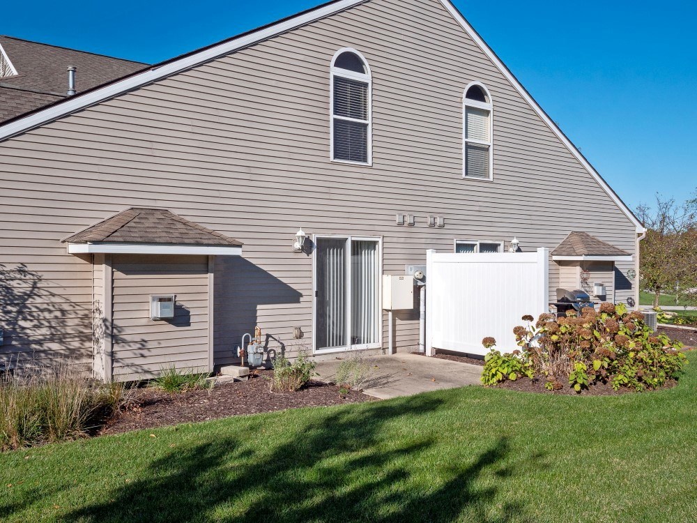 10123 Oak Trail Road Fort Wayne, IN 46825 - Photo 4 of 25