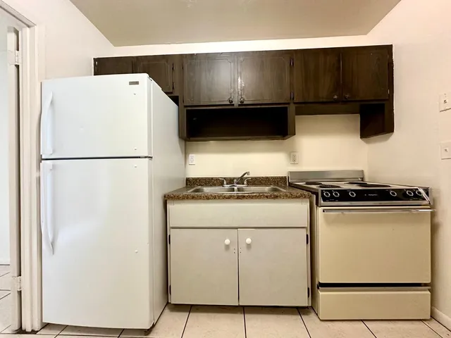 $1,400 | 300 20th Street, Unit 5, West Palm Beach, FL 33407