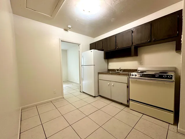 $1,400 | 300 20th Street, Unit 5, West Palm Beach, FL 33407