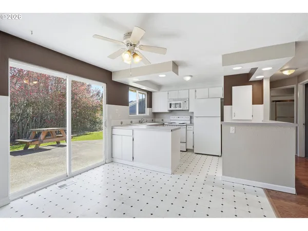 $519,000 | 1137-1139 Southwest Fox Court, Troutdale, OR 97060