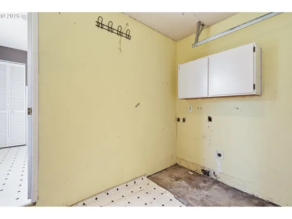 $519,000 | 1137-1139 Southwest Fox Court, Troutdale, OR 97060