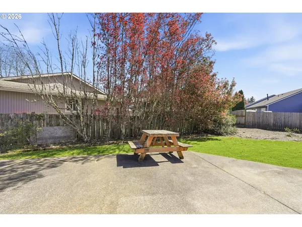 $519,000 | 1137-1139 Southwest Fox Court, Troutdale, OR 97060