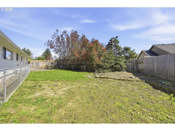 $519,000 | 1137-1139 Southwest Fox Court, Troutdale, OR 97060