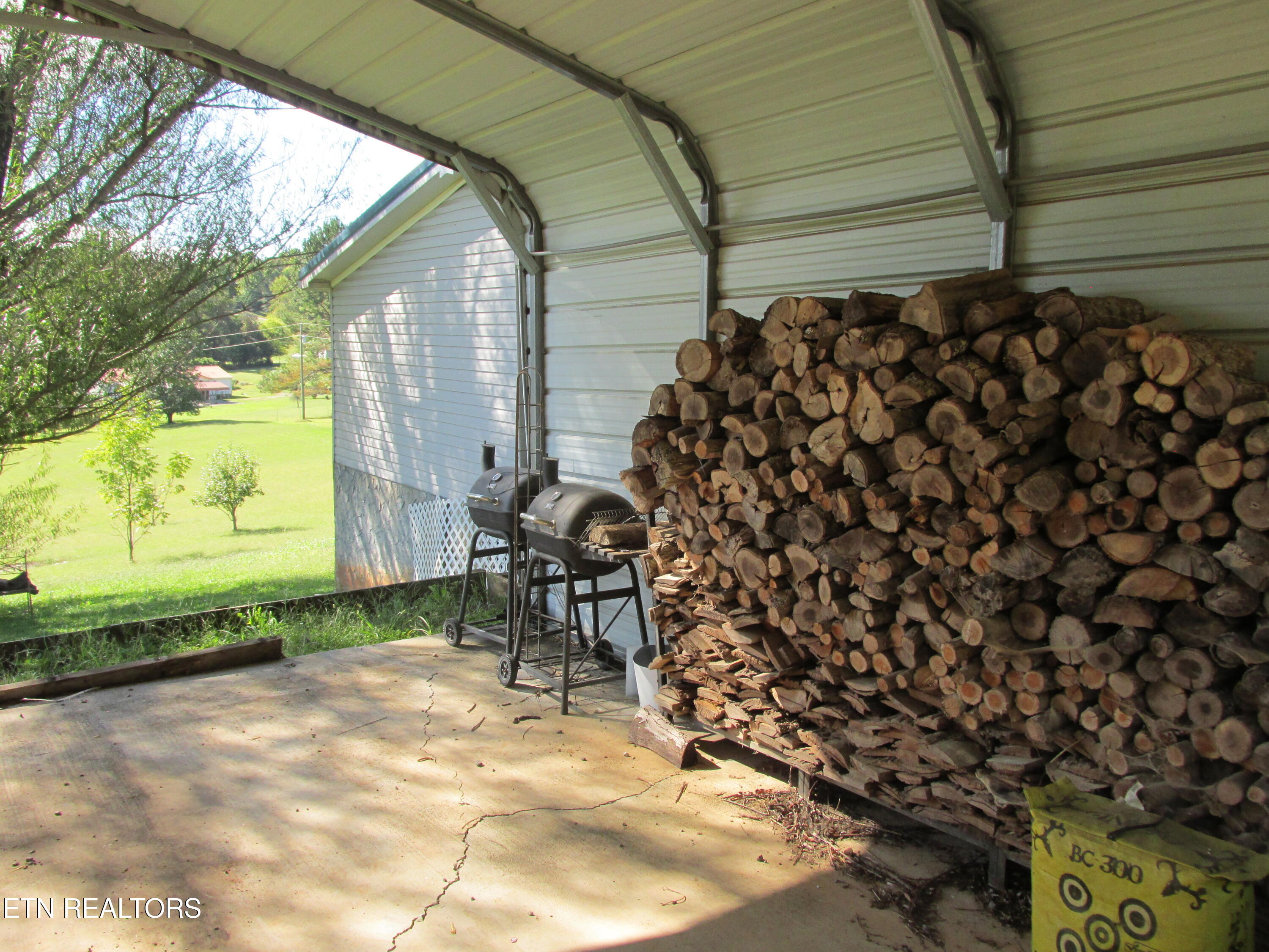 234 Scenic View Road Madisonville, TN 37354 - Photo 22 of 24 IMG_5484