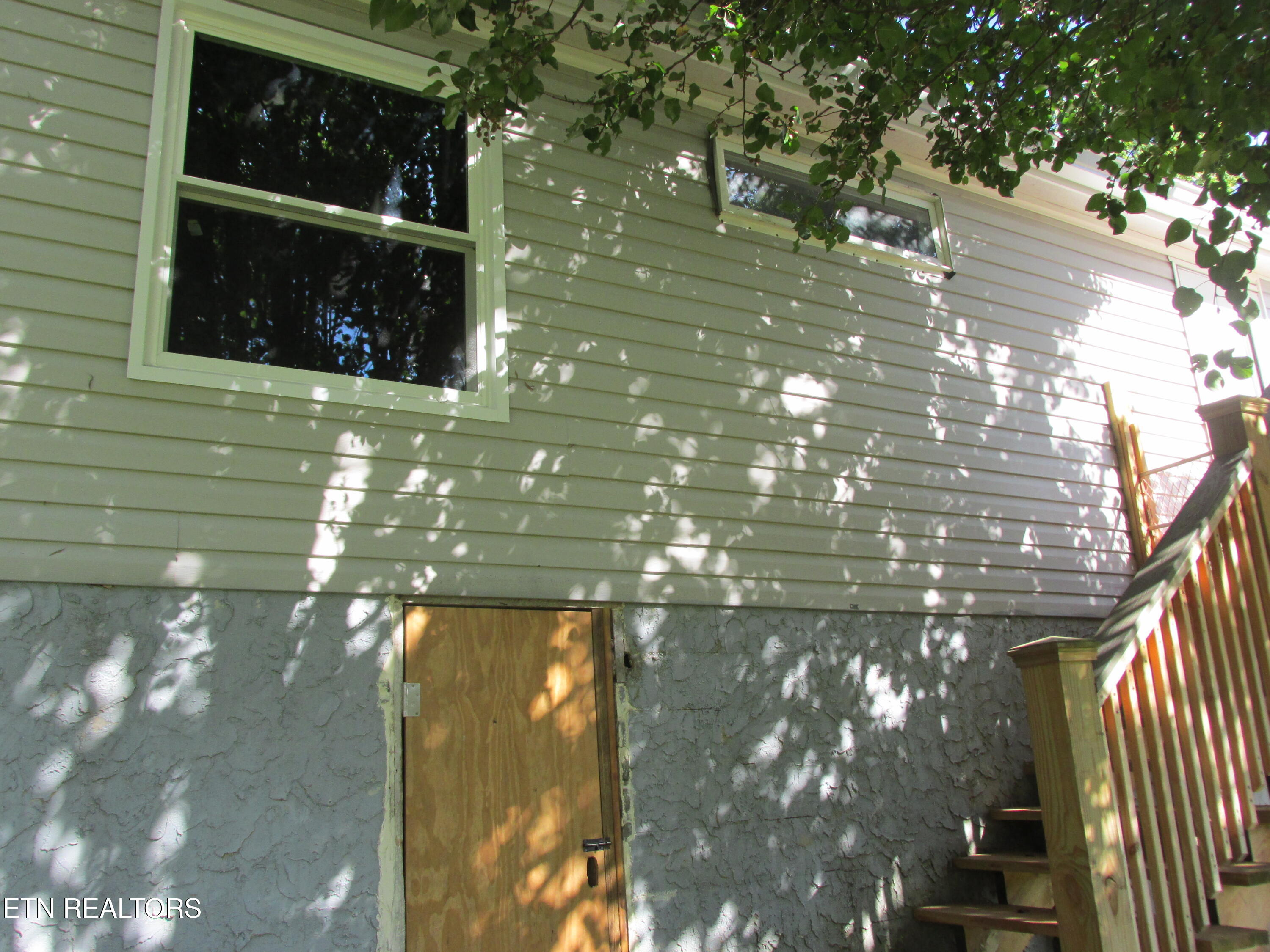 234 Scenic View Road Madisonville, TN 37354 - Photo 4 of 24 IMG_5480