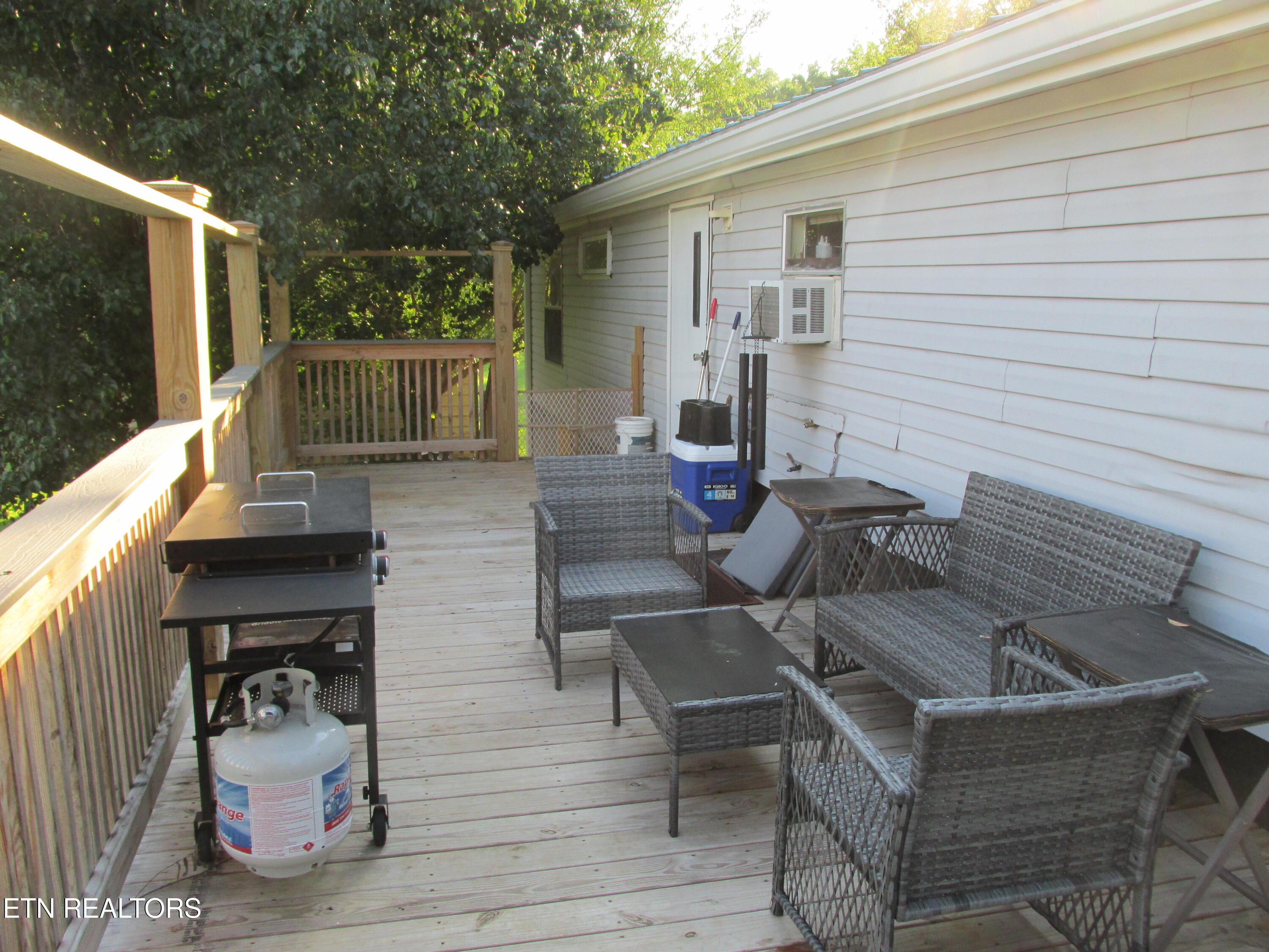 234 Scenic View Road Madisonville, TN 37354 - Photo 8 of 24 IMG_5333