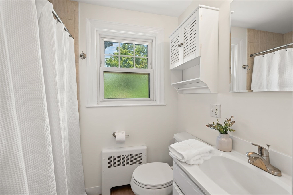 53 Roberts Road Medford, MA 02155 - Photo 19 of 41