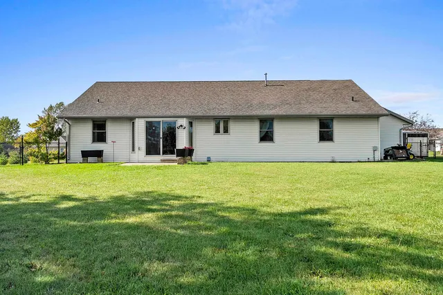 $424,900 | 708 Lowell Road, Luxemburg, WI 54217