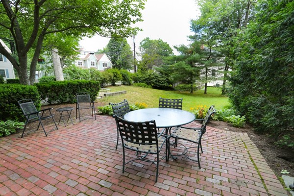 116 Arch Street Needham, MA 02492 - Photo 2 of 27 Gallery Image 2