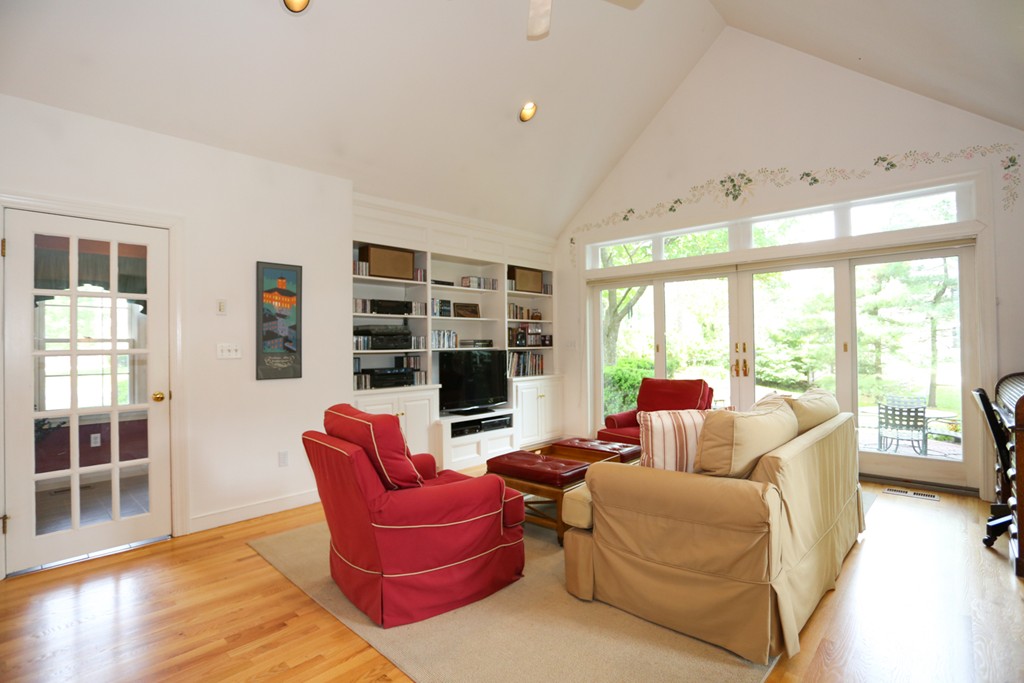 116 Arch Street Needham, MA 02492 - Photo 10 of 27 Gallery Image 10