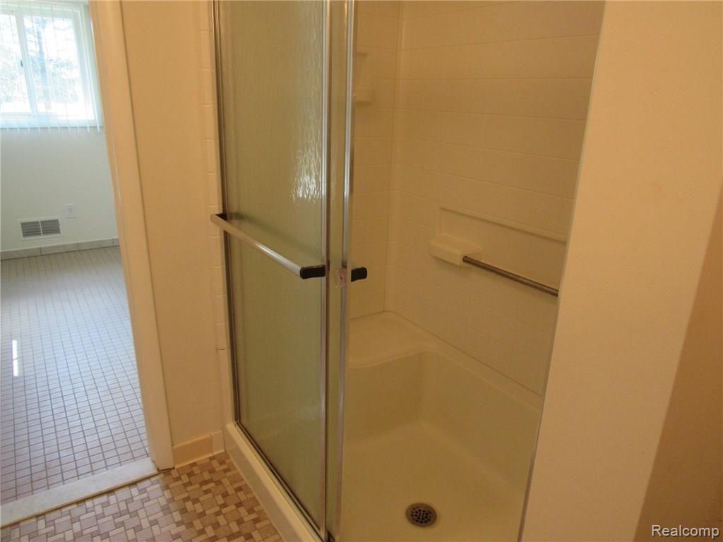 9405 Stelzer Road Howell, MI 48855 - Photo 26 of 46 IMG_2342.JPG