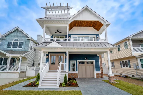 $2,324,900 | 120 East Syracuse Avenue, Wildwood Crest, NJ 08260