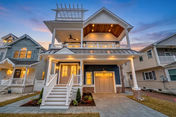 $2,324,900 | 120 East Syracuse Avenue, Wildwood Crest, NJ 08260