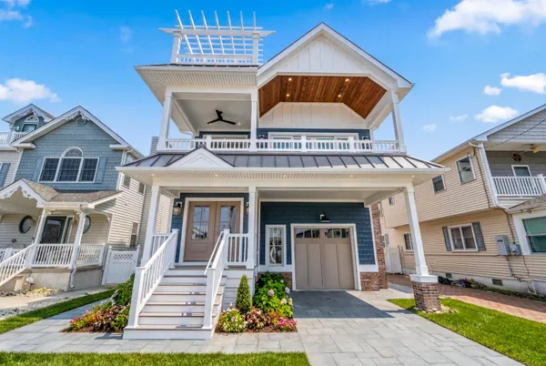 $2,324,900 | 120 East Syracuse Avenue, Wildwood Crest, NJ 08260